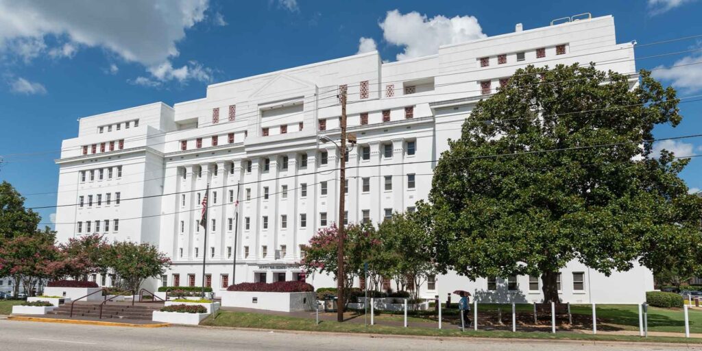 Exterior view of Alabama State House building.